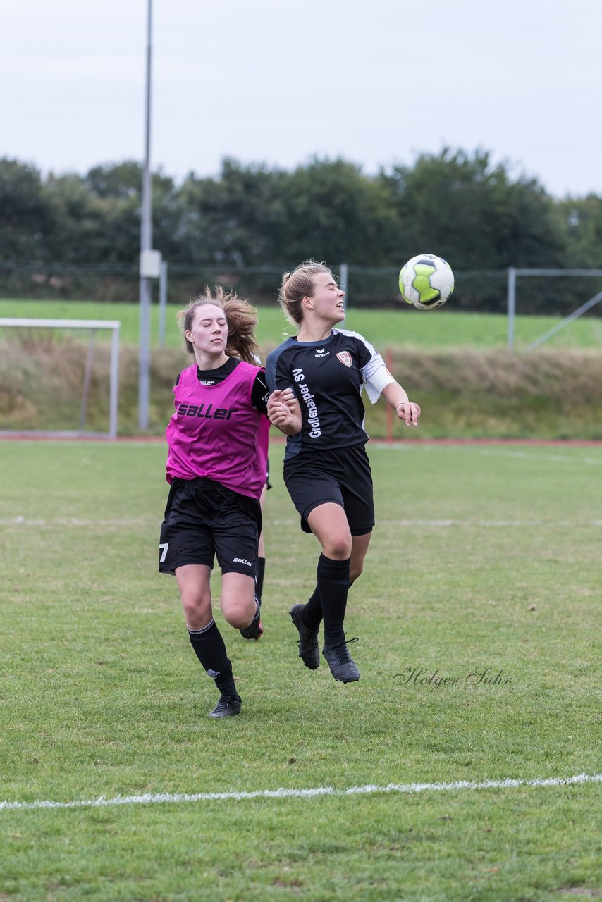 Bild 364 - Frauen Grossenasper SV - SV Steinhorst/Labenz : Ergebnis: 1:3